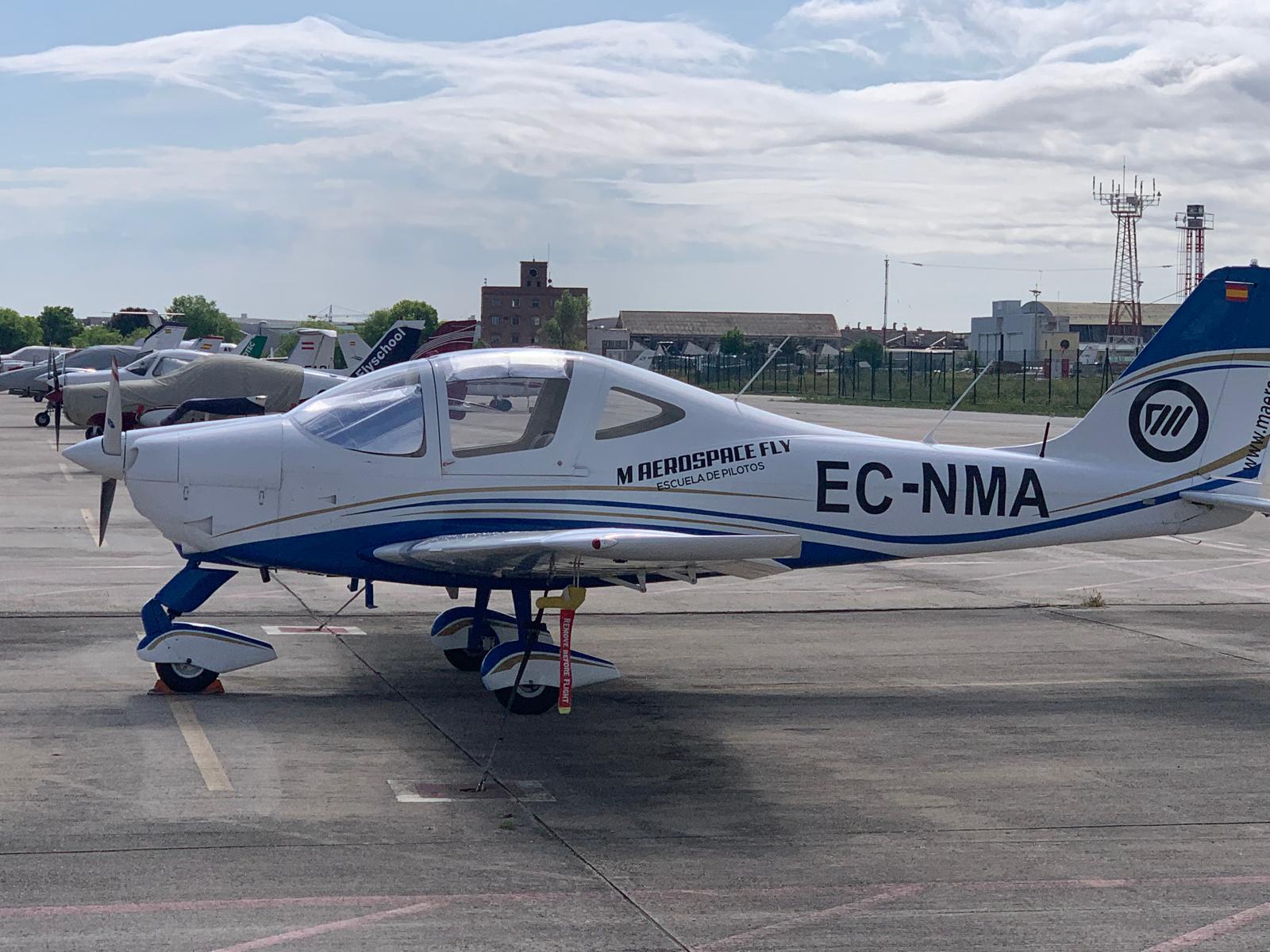 Tecnam 2002 PPL (A) Piloto privado Granada